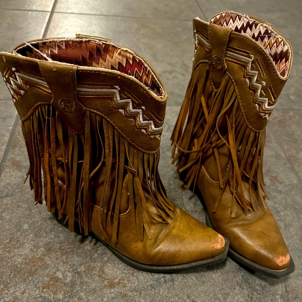 Girls Fringe Roper Boots
